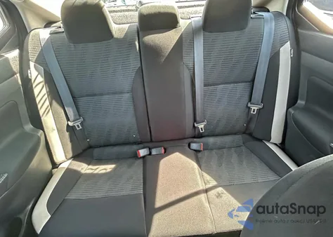 2021 Nissan Versa Sv z USA, uszkodzony, nr VIN 3N1CN8EV1ML861894